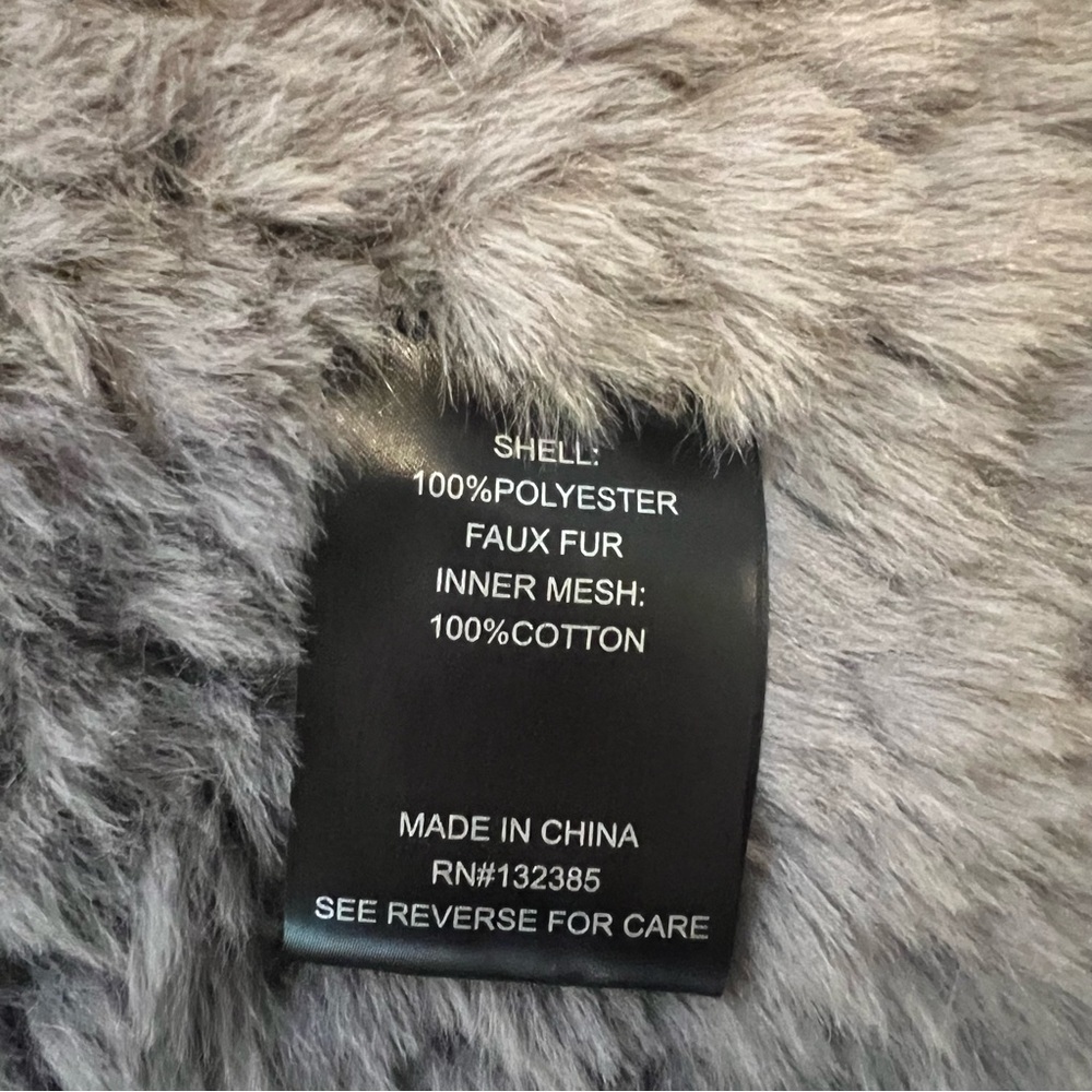Love Token Gray Teddy Faux Fur Vest - Picture 6 of 6